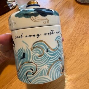 House of disaster-Nautical Wave Art Ceramic Jar